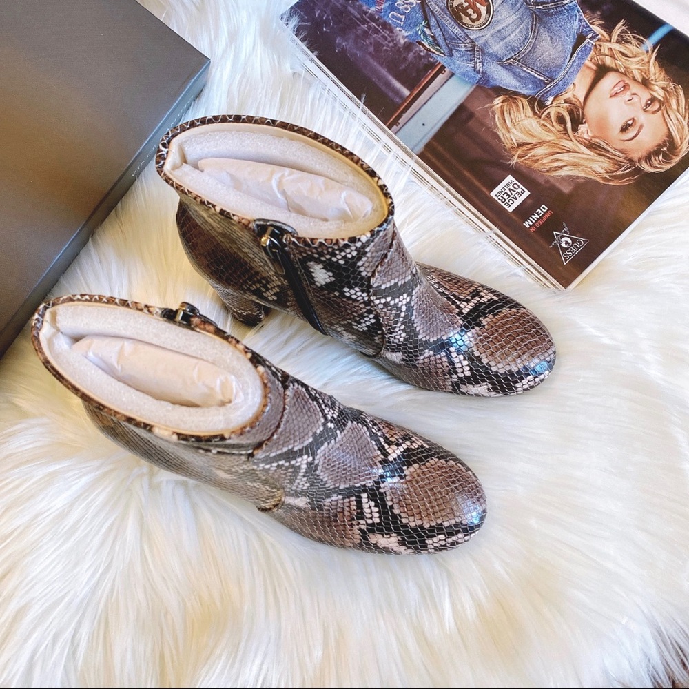 Vince Camuto Sanstan Bootie - Picture 2 of 10